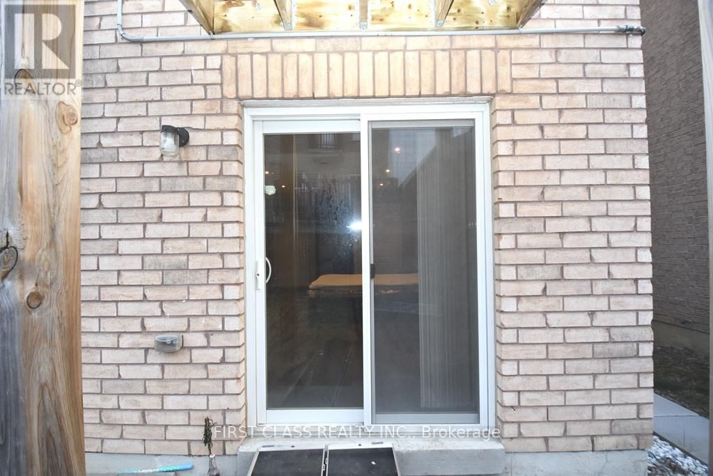 Back - 1542 BRUNY AVENUE Image 2