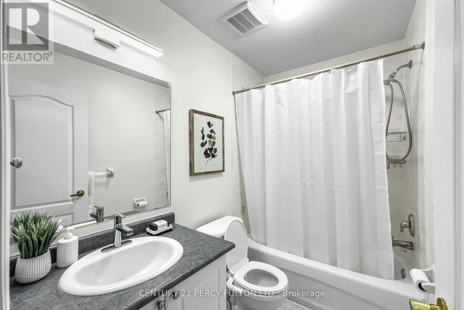 64 PLANTATION COURT Image 32