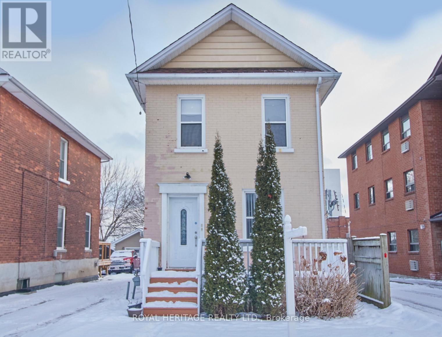 161 COLBORNE STREET E Image 2