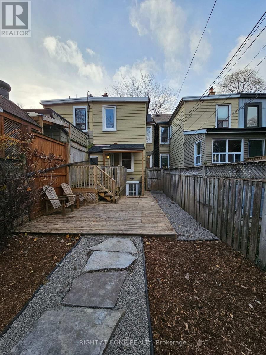 #2 - 127 HEWARD AVENUE Image 12