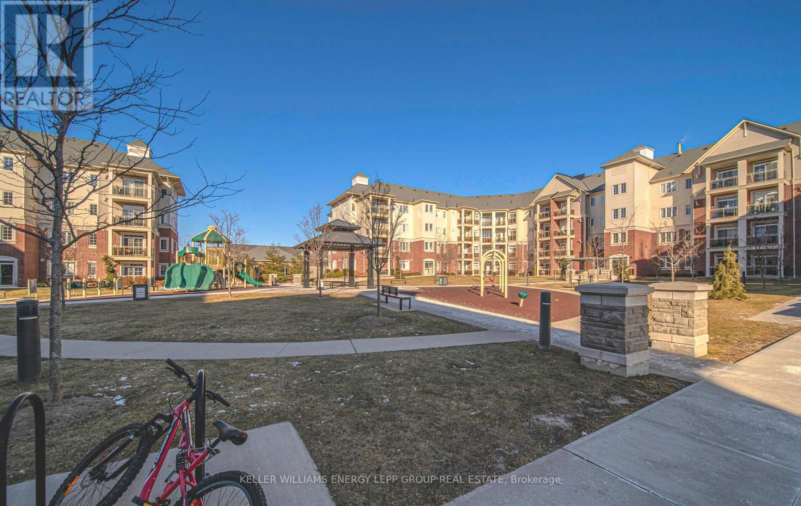 312 - 84 ASPEN SPRINGS DRIVE Image 4