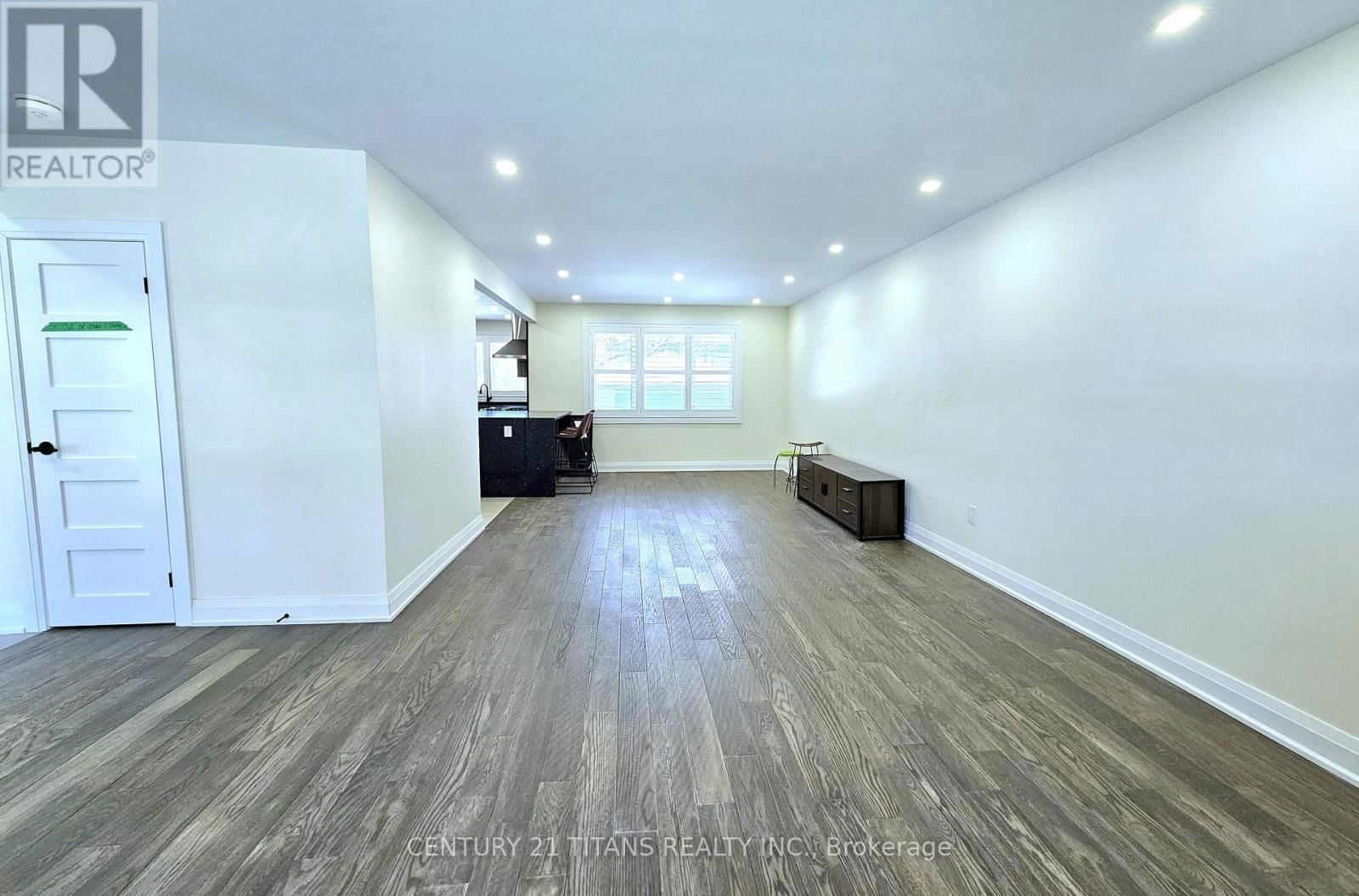 40 HILL CRESCENT Image 18