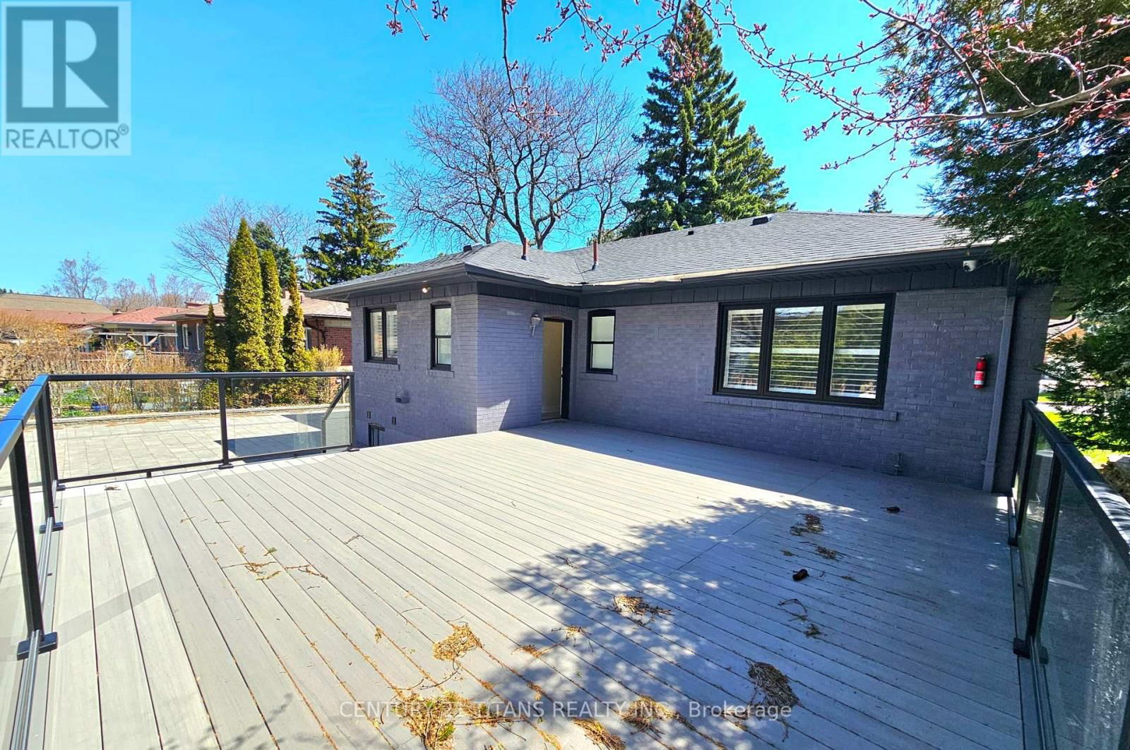 40 HILL CRESCENT Image 26