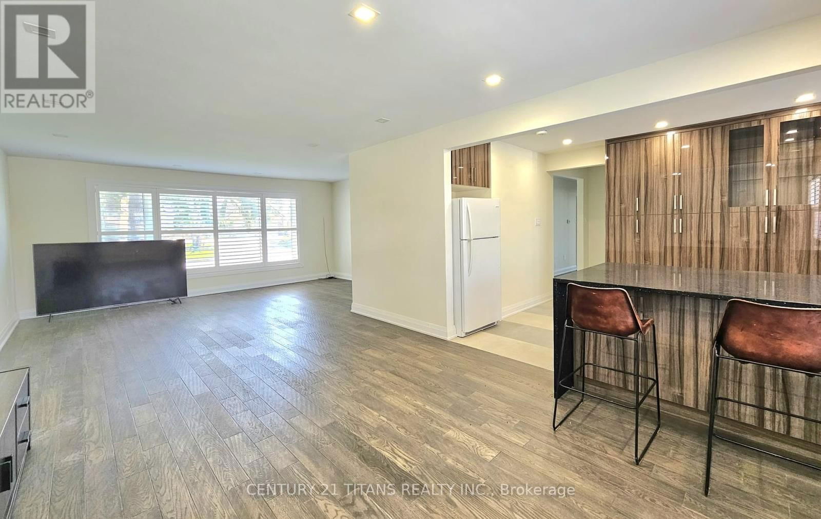 40 HILL CRESCENT Image 6