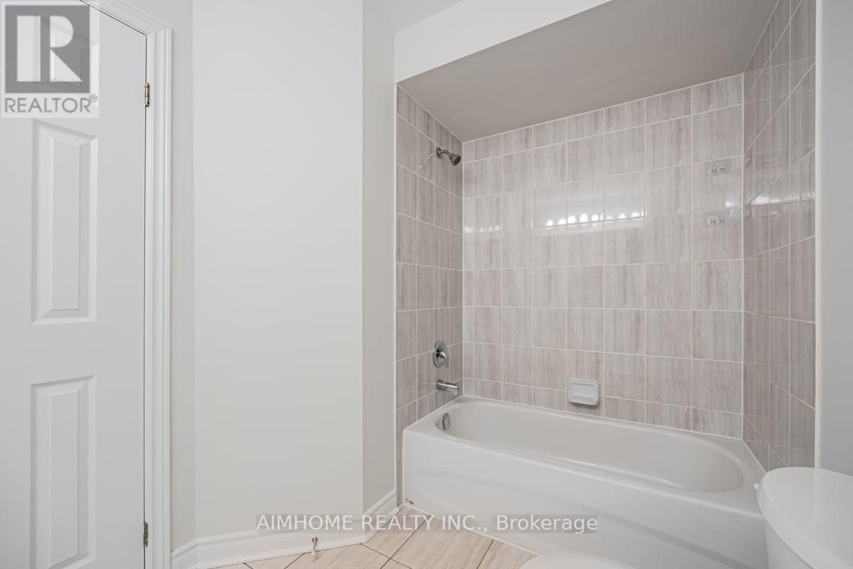 106 LENEY STREET Image 25