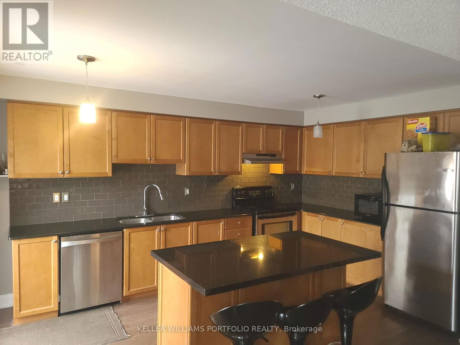 22 - 1790 FINCH AVENUE Image 2