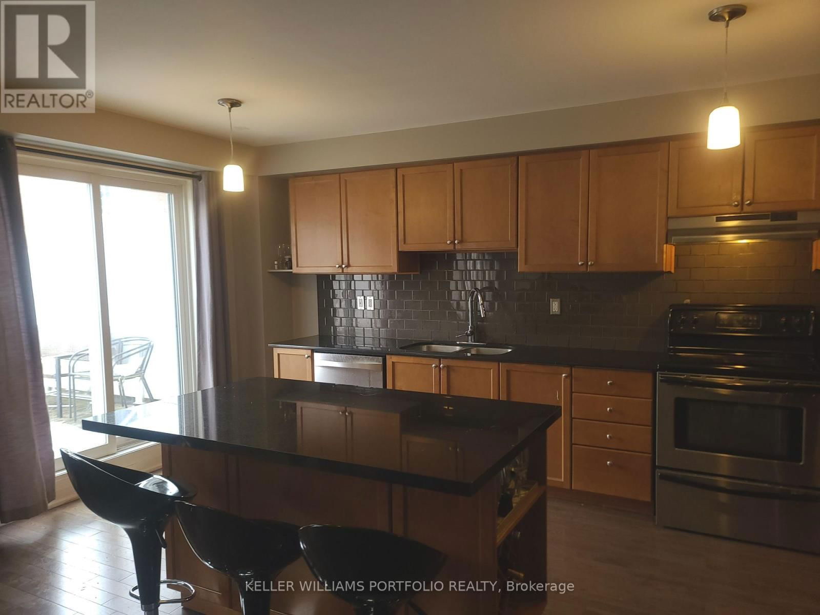 22 - 1790 FINCH AVENUE Image 3