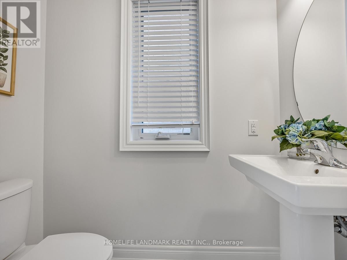 100 CHRISTINE ELLIOT AVENUE Image 22
