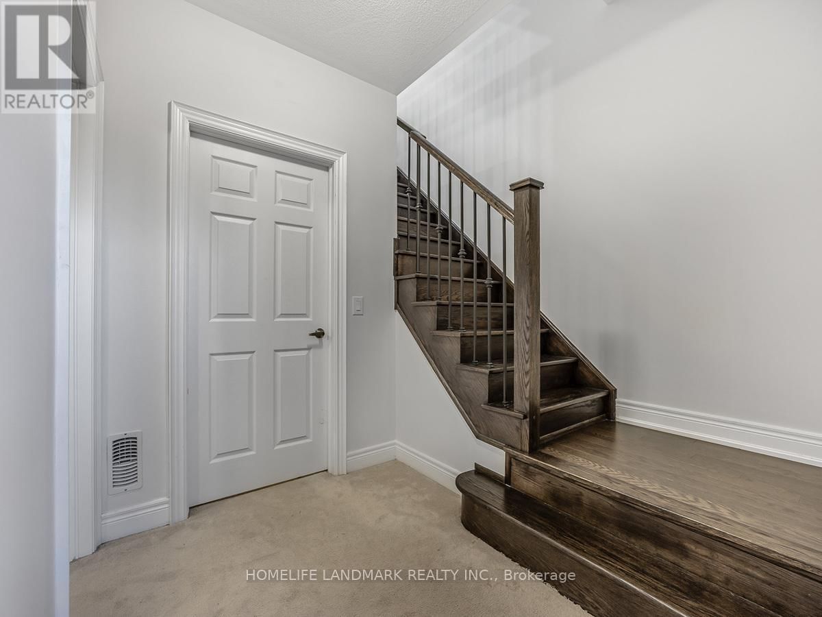 100 CHRISTINE ELLIOT AVENUE Image 26