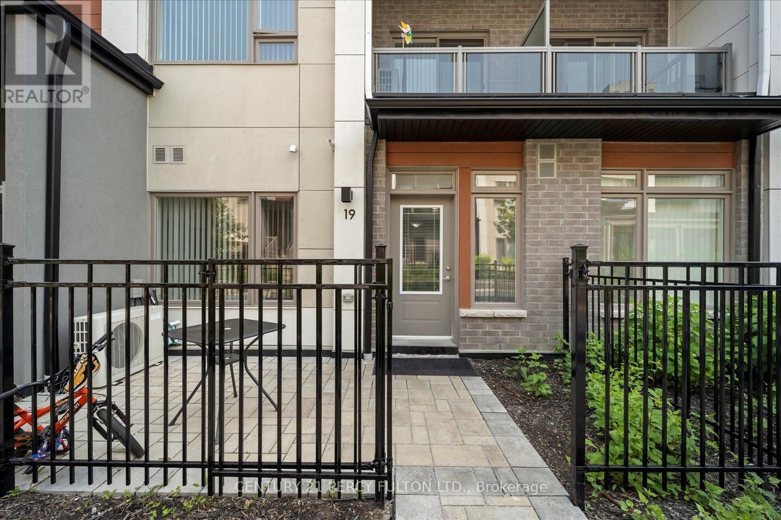 19 - 70 ORCHID PLACE DRIVE Image 16