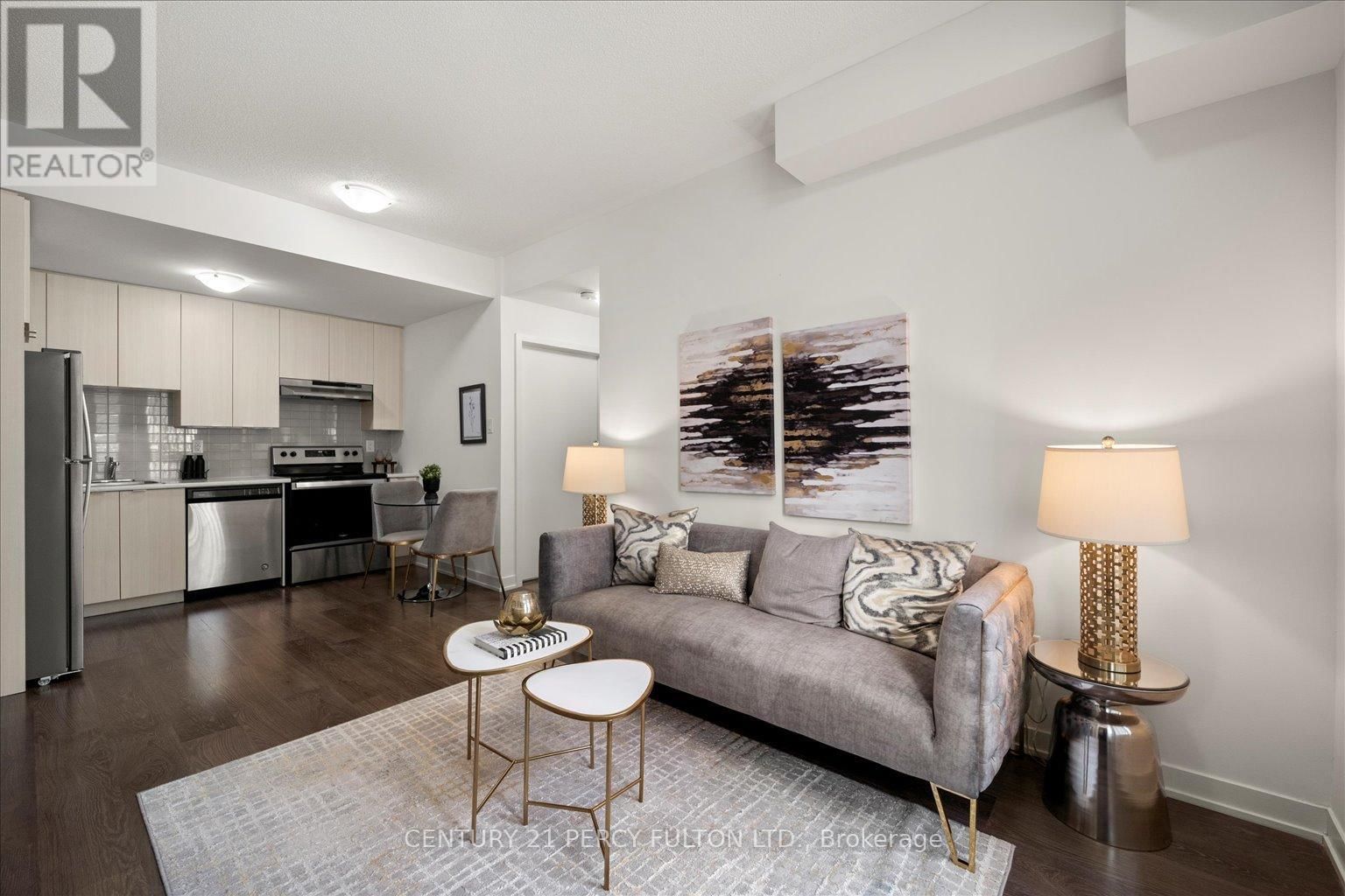 19 - 70 ORCHID PLACE DRIVE Image 4