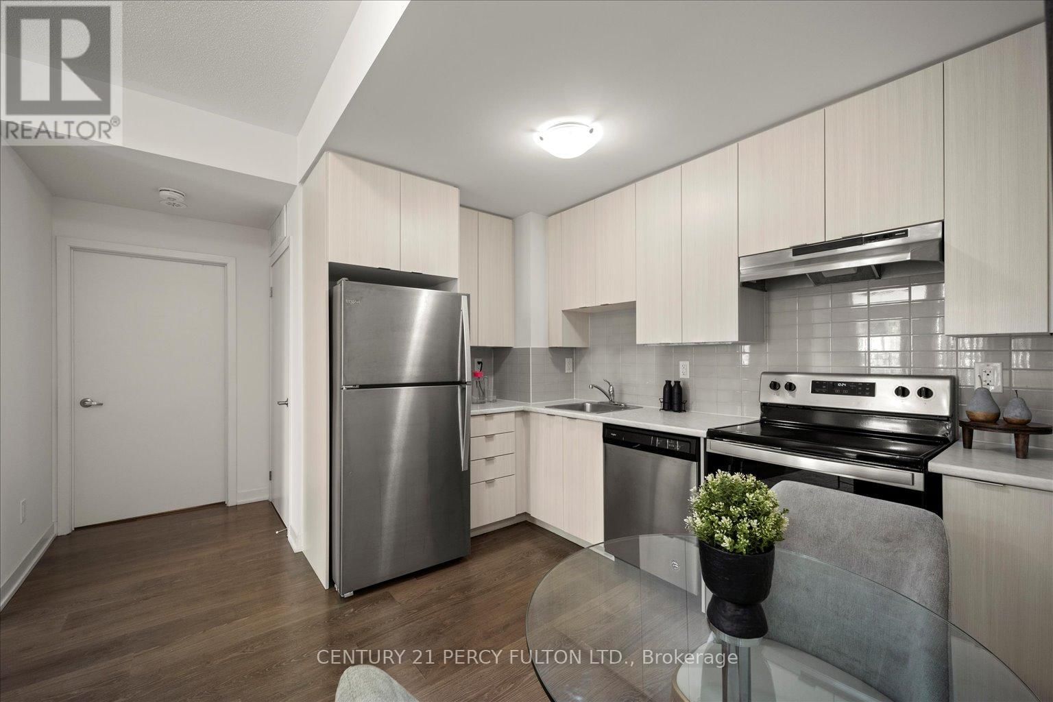 19 - 70 ORCHID PLACE DRIVE Image 7