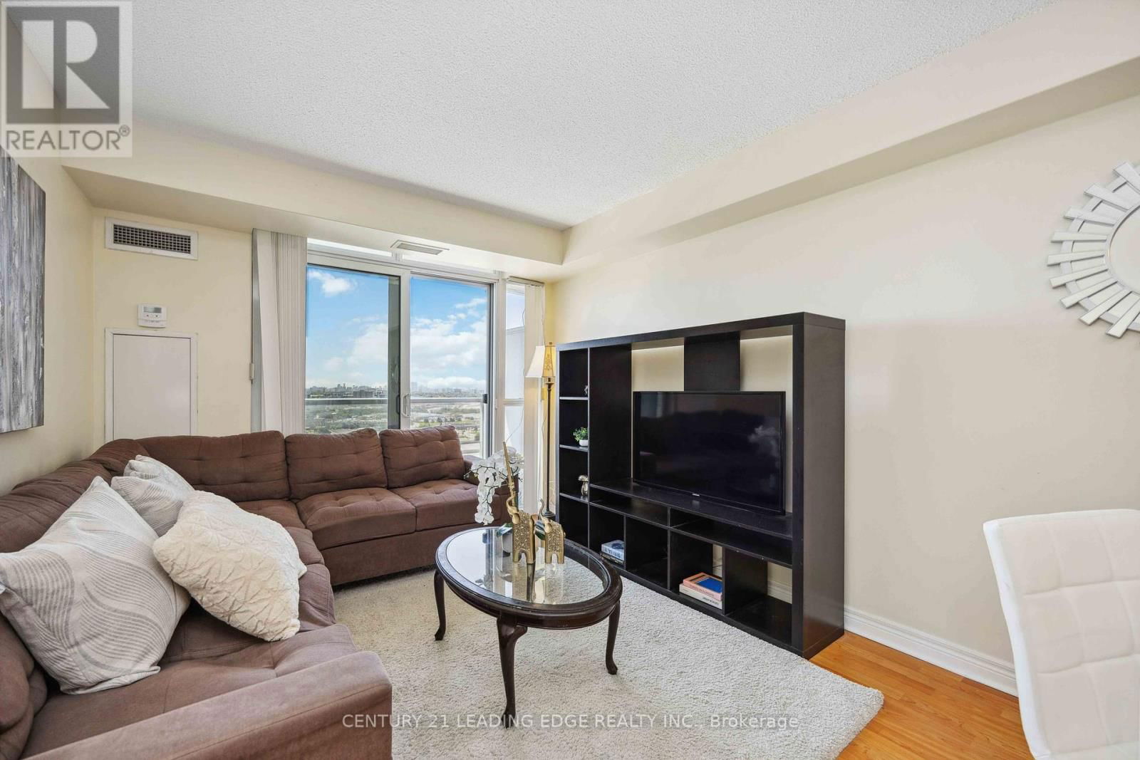 2301 - 83 BOROUGH DRIVE Image 16