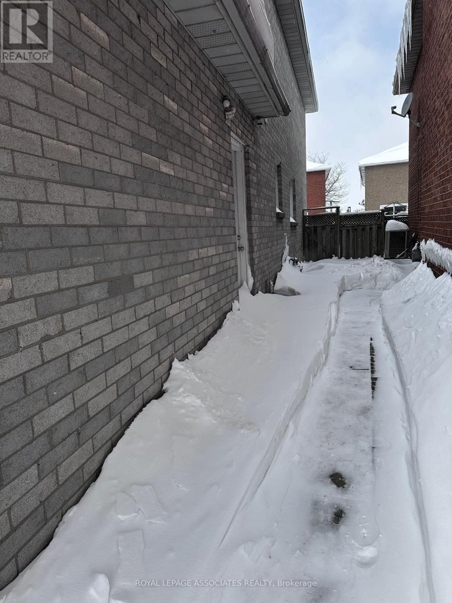 30 ORLEANS DRIVE Image 13
