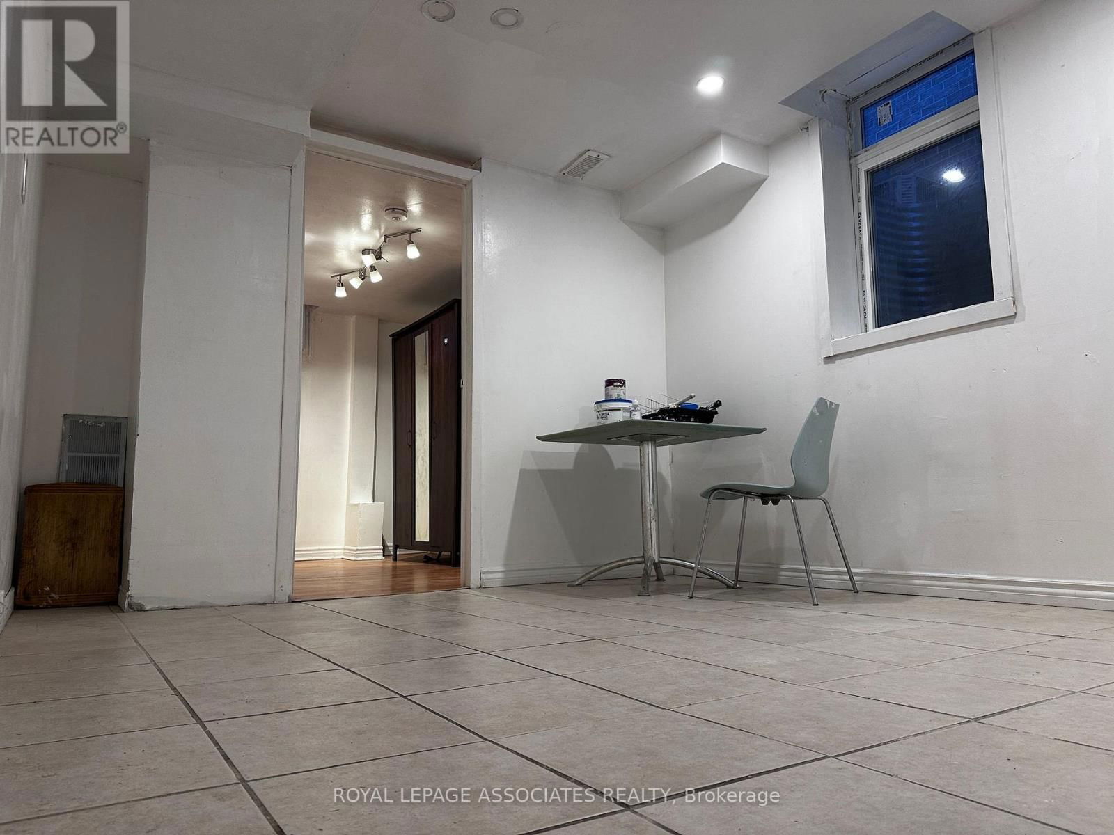 30 ORLEANS DRIVE Image 4