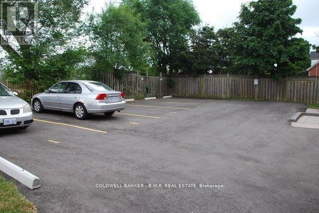 439 AUSTEN COURT Image 5
