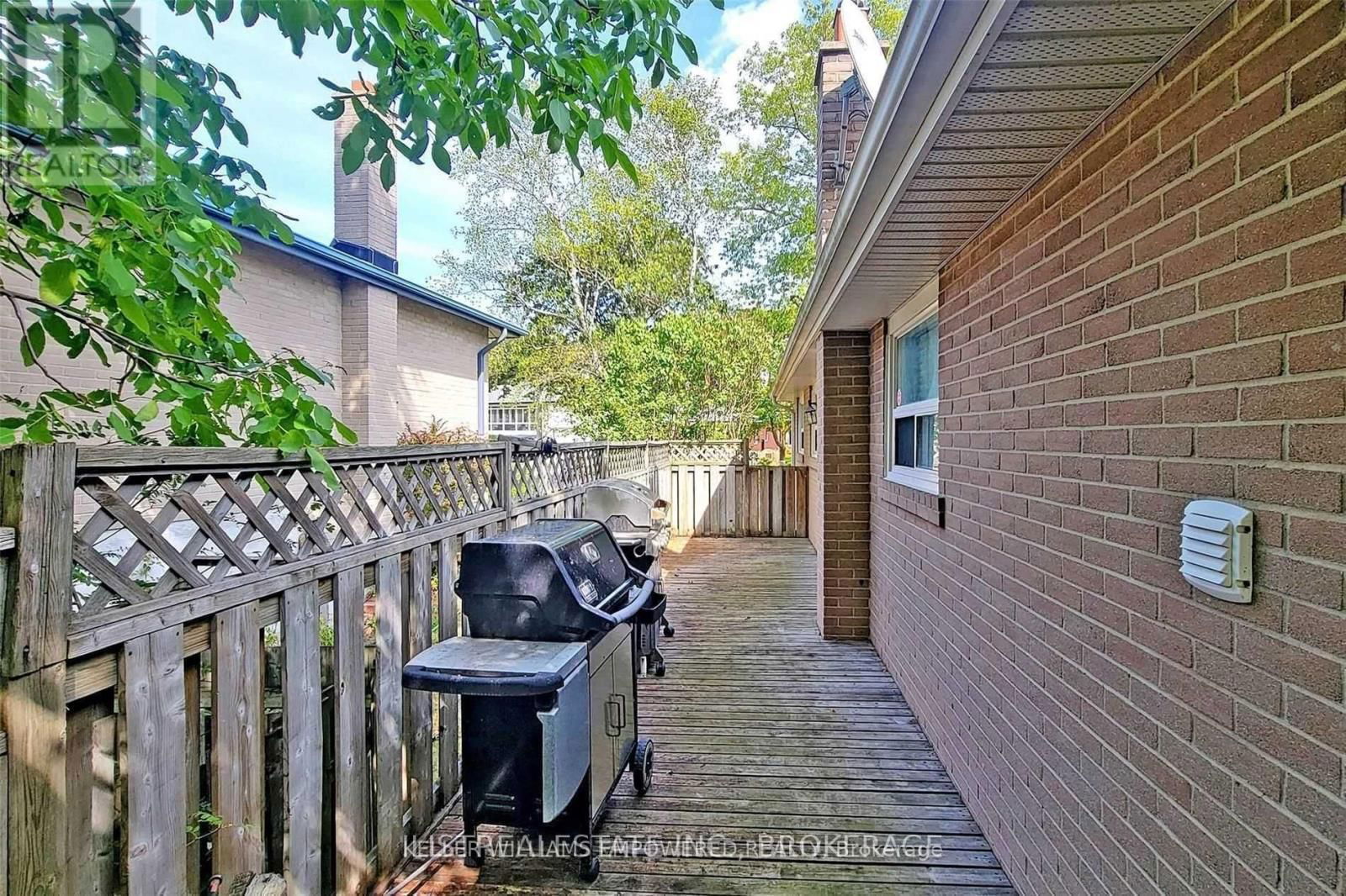 74 CREEKWOOD DRIVE Image 29
