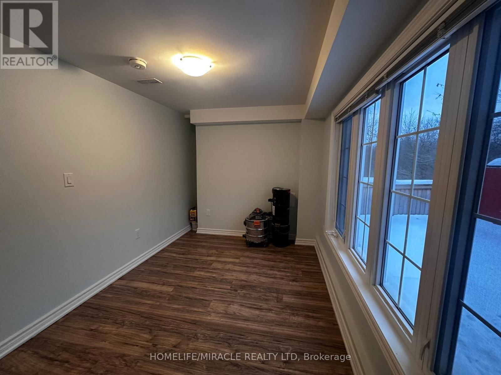 92 SHARPLIN DRIVE Image 11