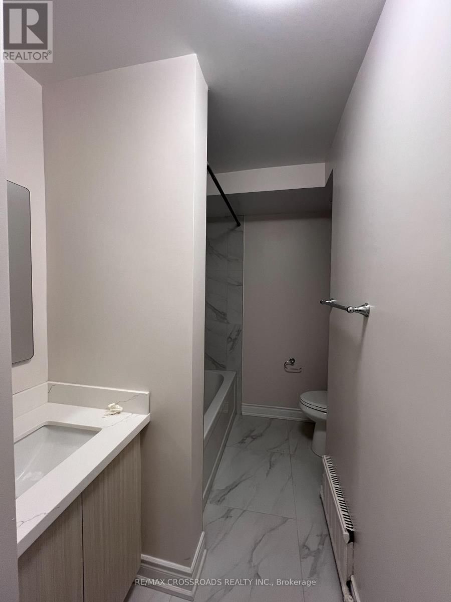 APT 1 - 1324B GERRARD STREET EAST Image 8