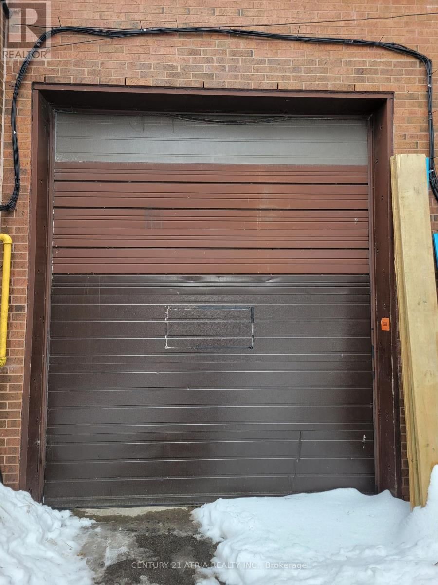 1 - 1100 SIMCOE STREET NORTH Image 17