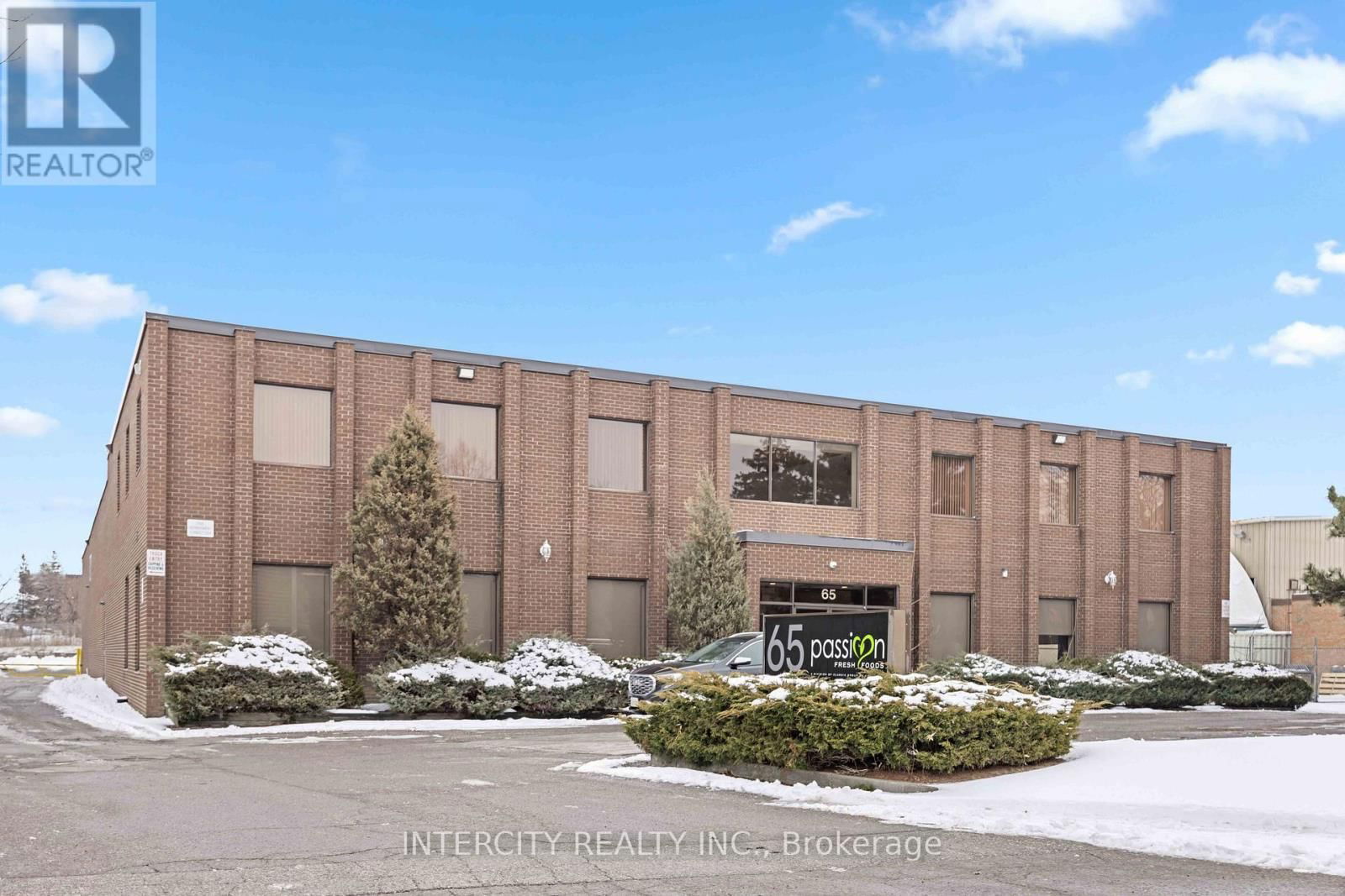 65 MELFORD DRIVE Image 1