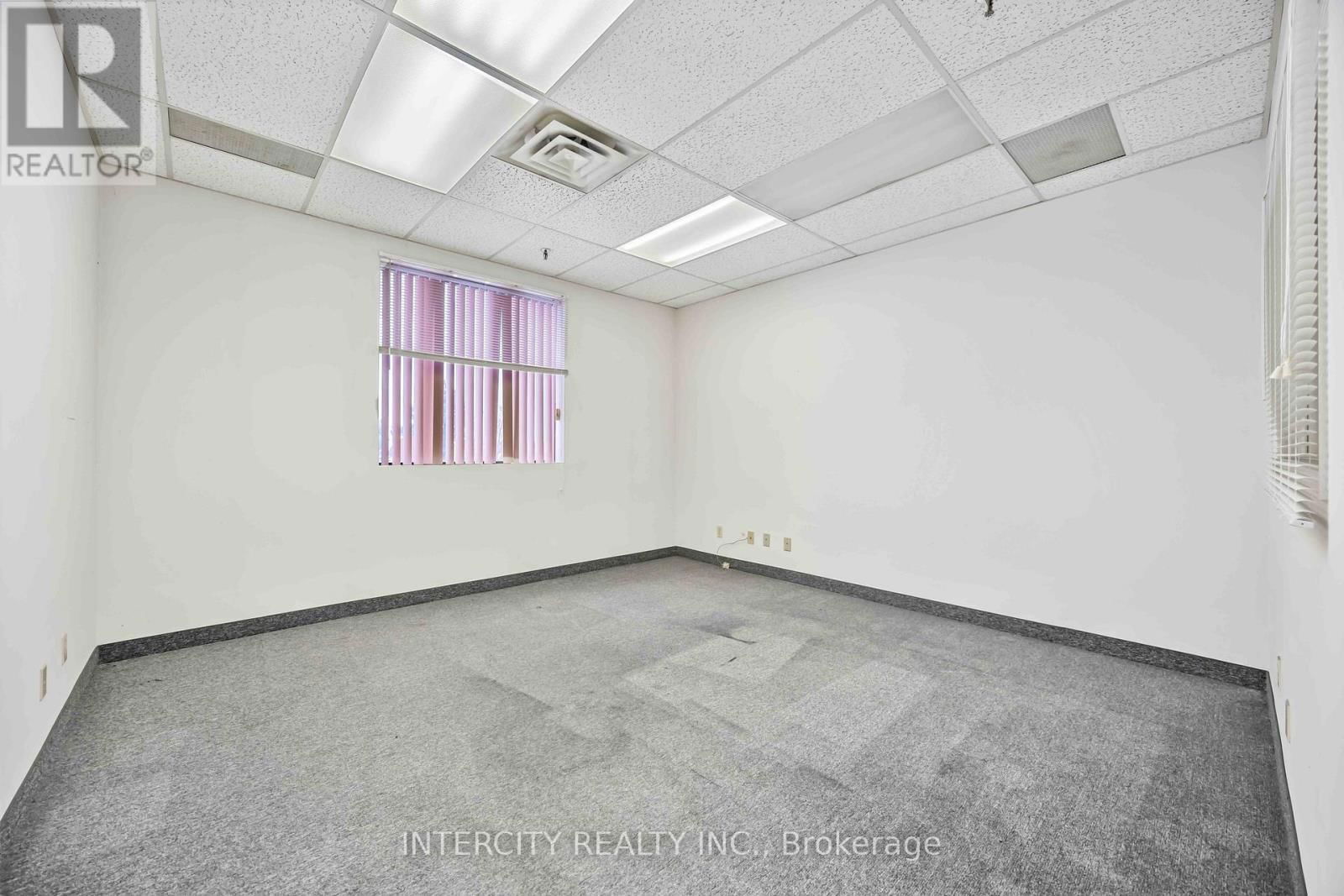 65 MELFORD DRIVE Image 13