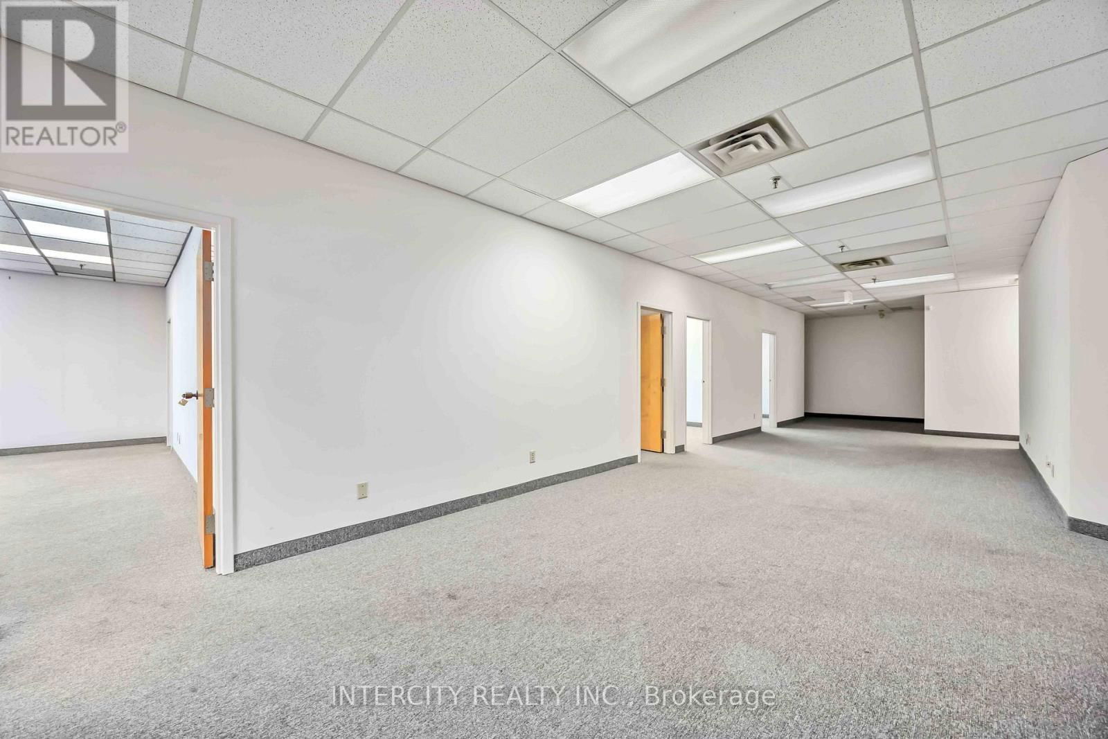 65 MELFORD DRIVE Image 7