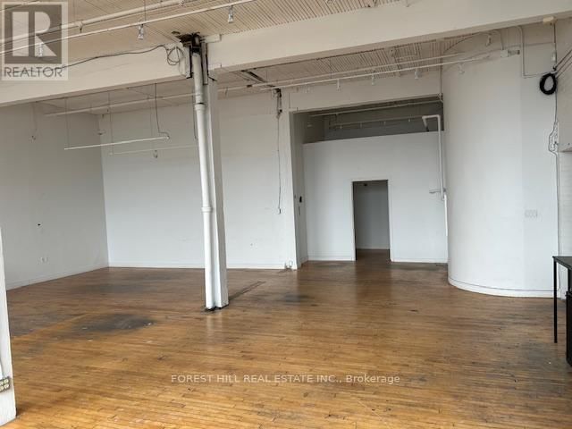 301 - 9 DAVIES AVENUE Image 4