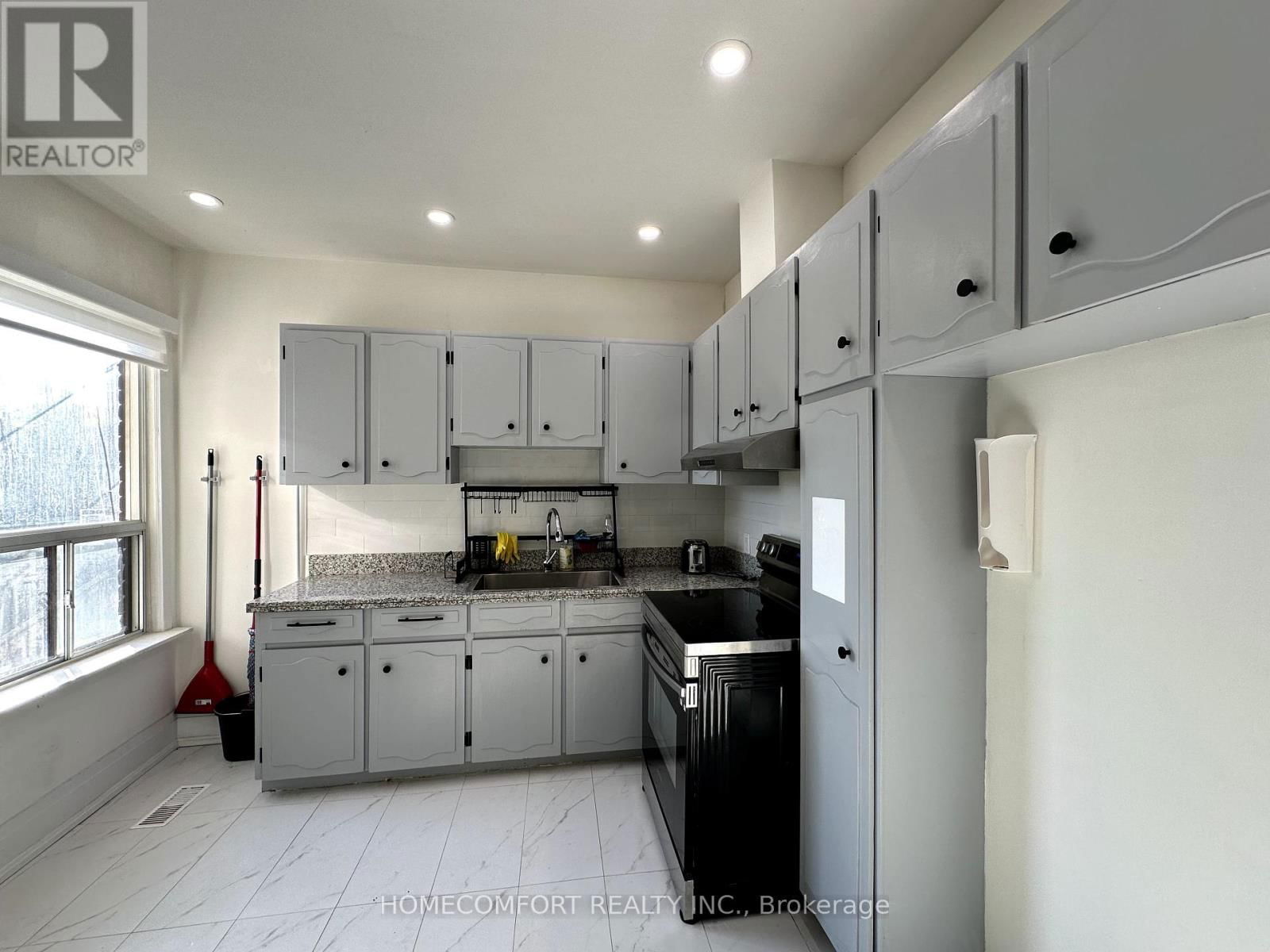 Main - 33 STRATHMORE BOULEVARD Image 5