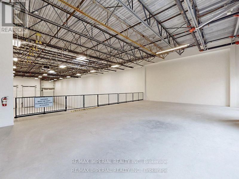 9 - 2450 MORNINGSIDE AVENUE Image 4