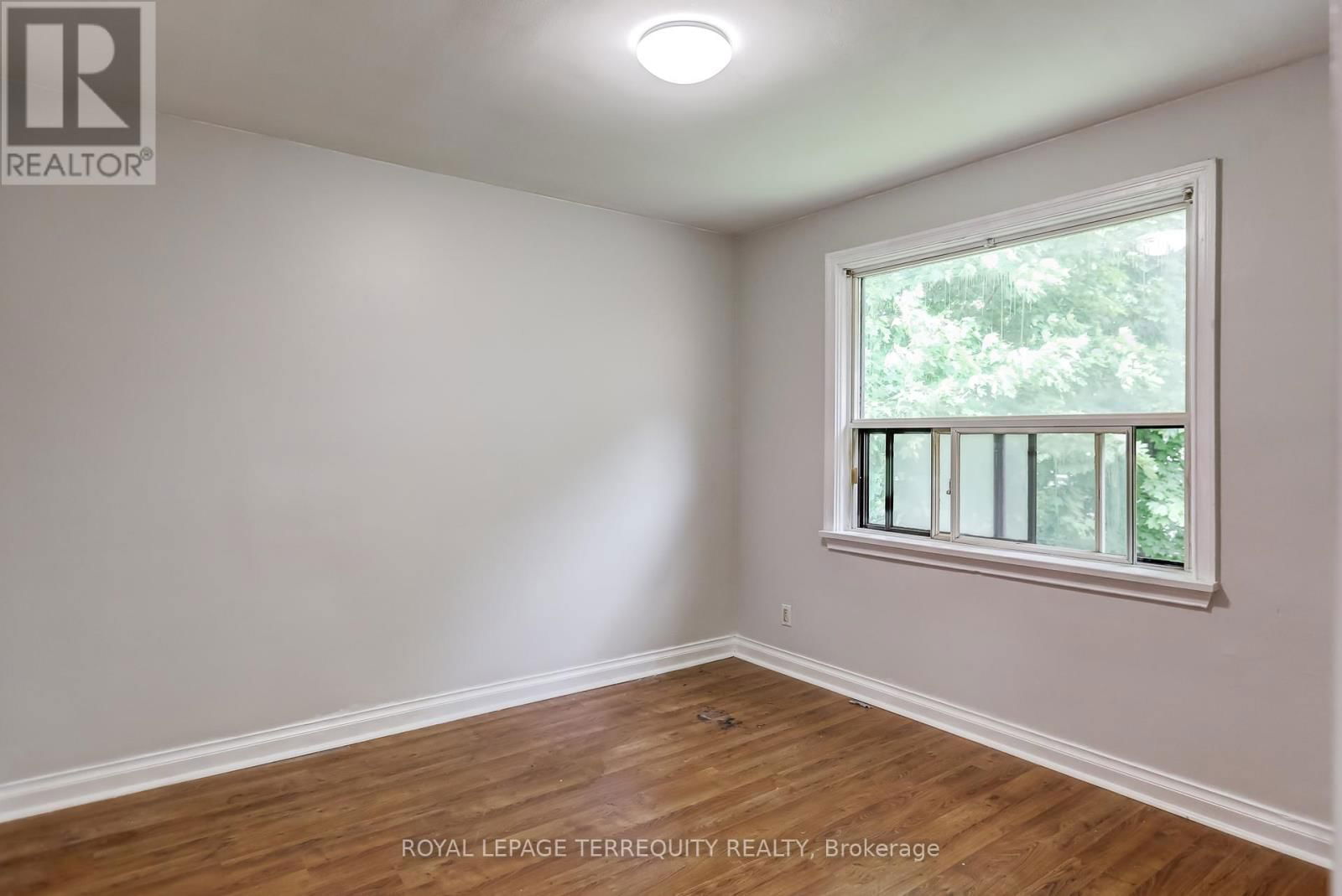 2563 KINGSTON ROAD Image 10