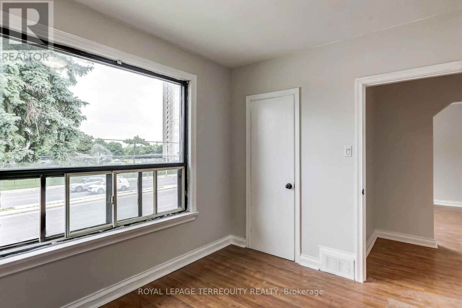 2563 KINGSTON ROAD Image 13