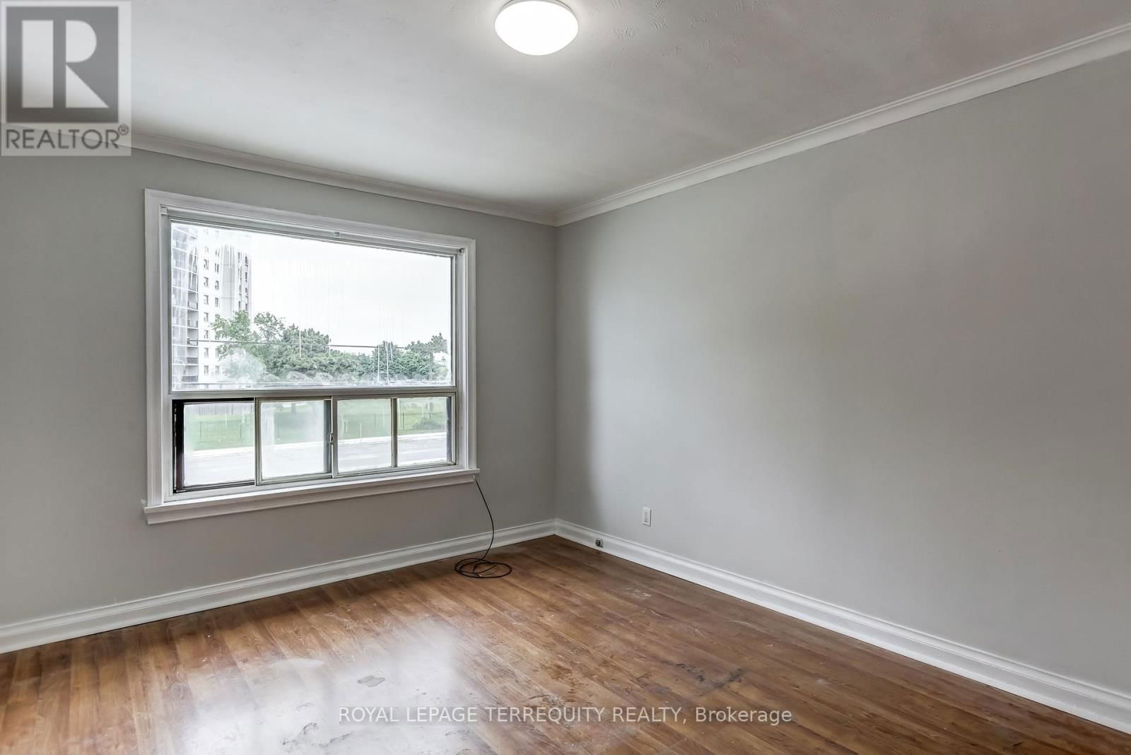 2563 KINGSTON ROAD Image 22