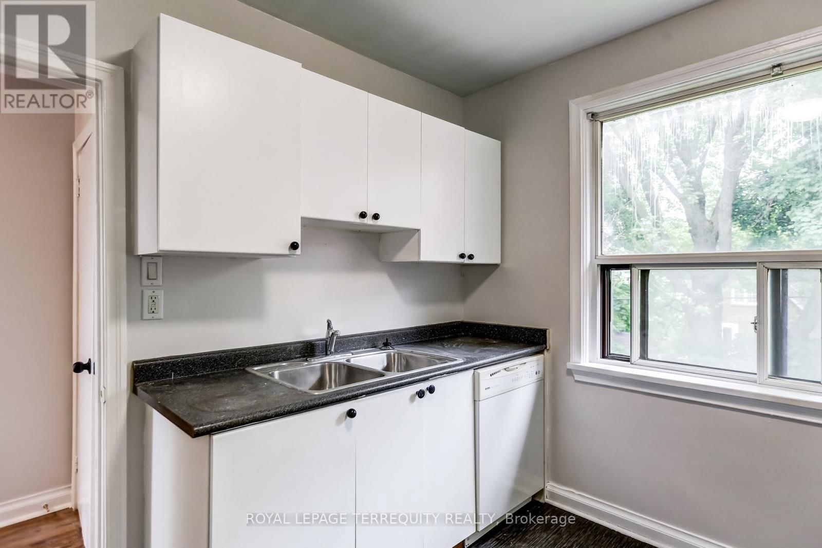 2563 KINGSTON ROAD Image 26