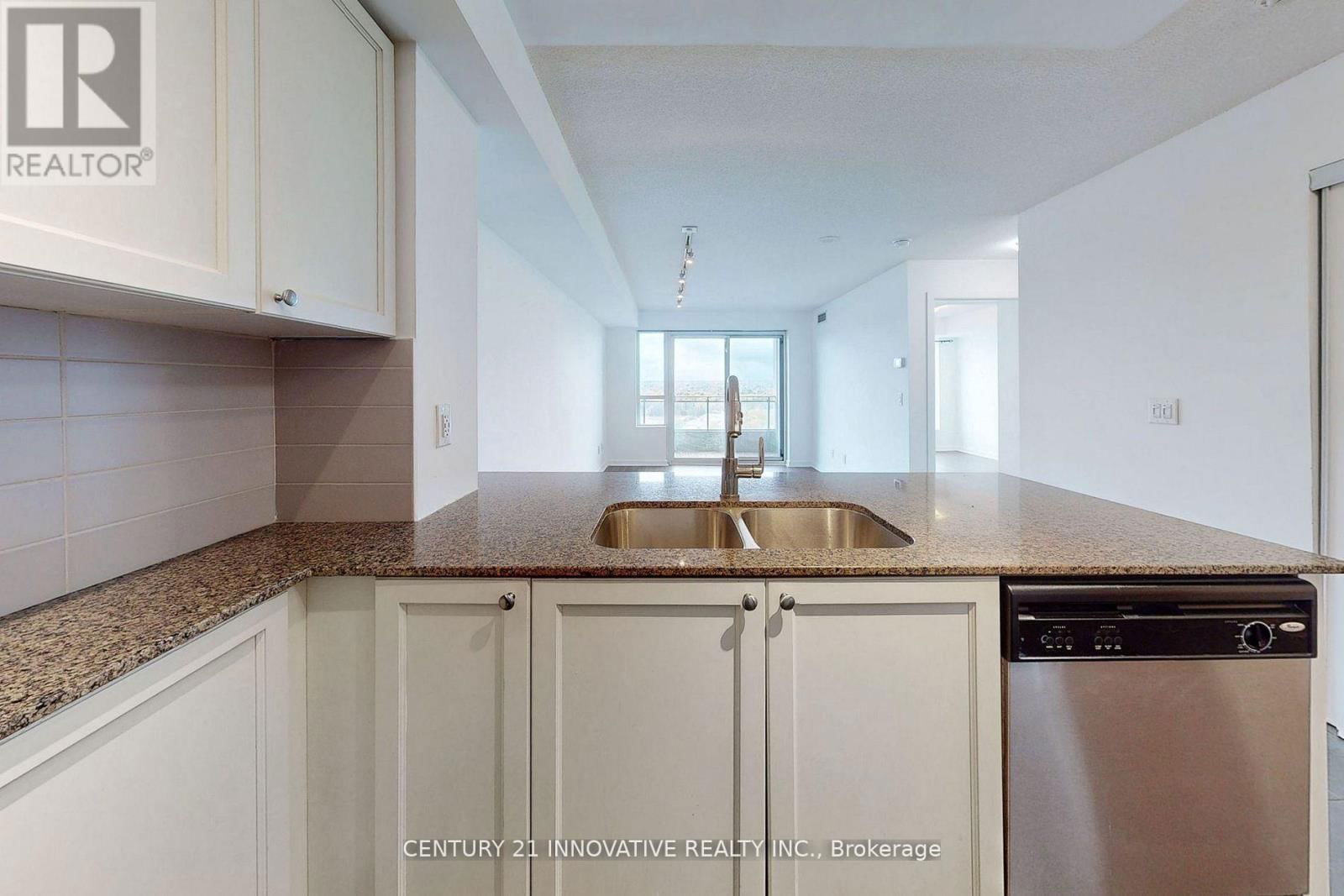 1308 - 1235 BAYLY STREET Image 14