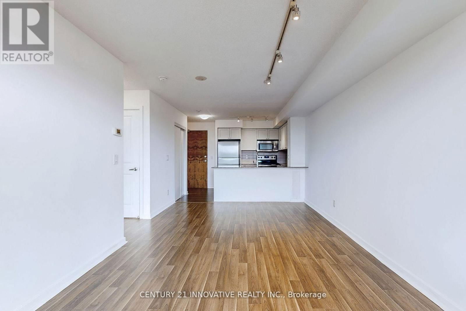 1308 - 1235 BAYLY STREET Image 16