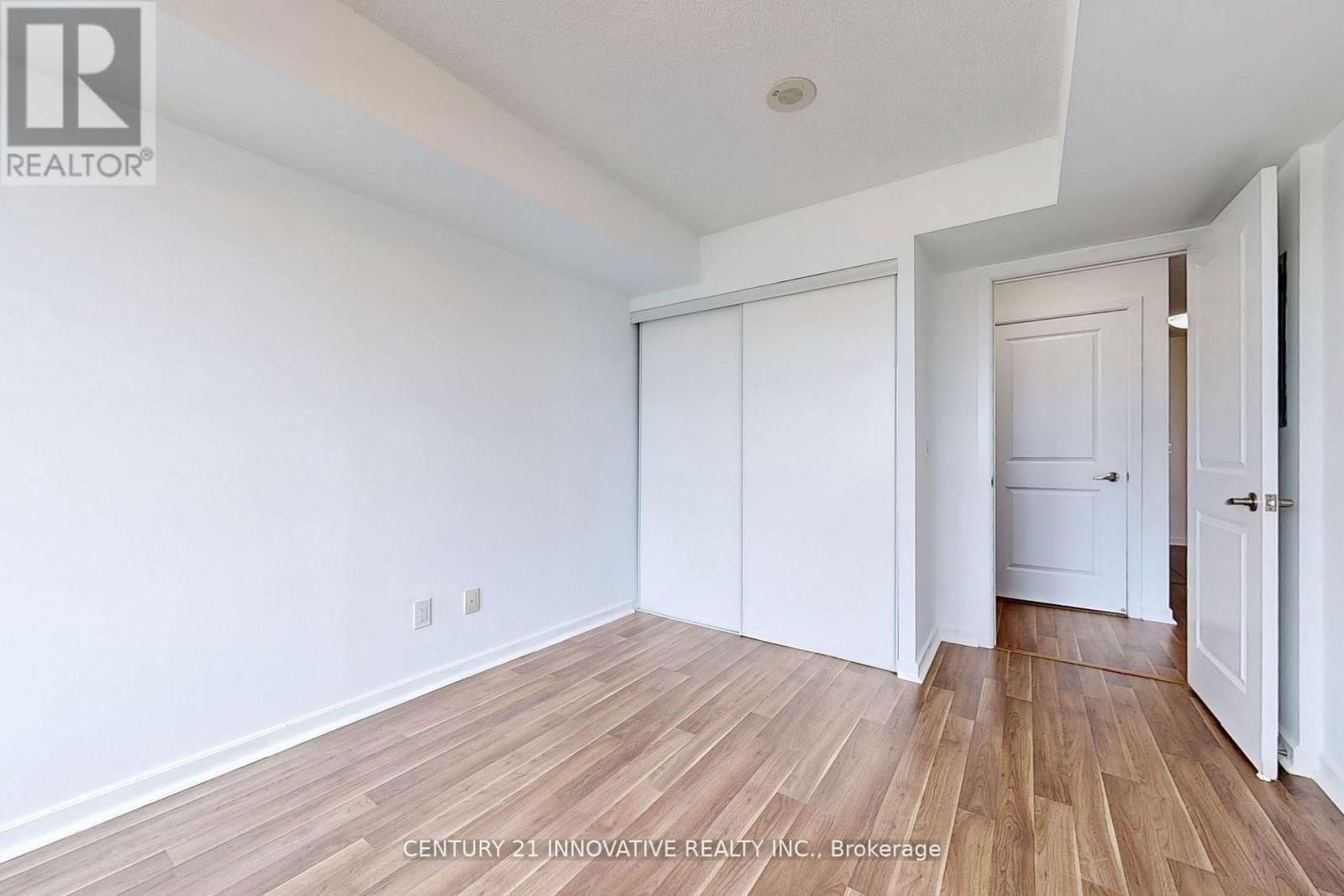 1308 - 1235 BAYLY STREET Image 25