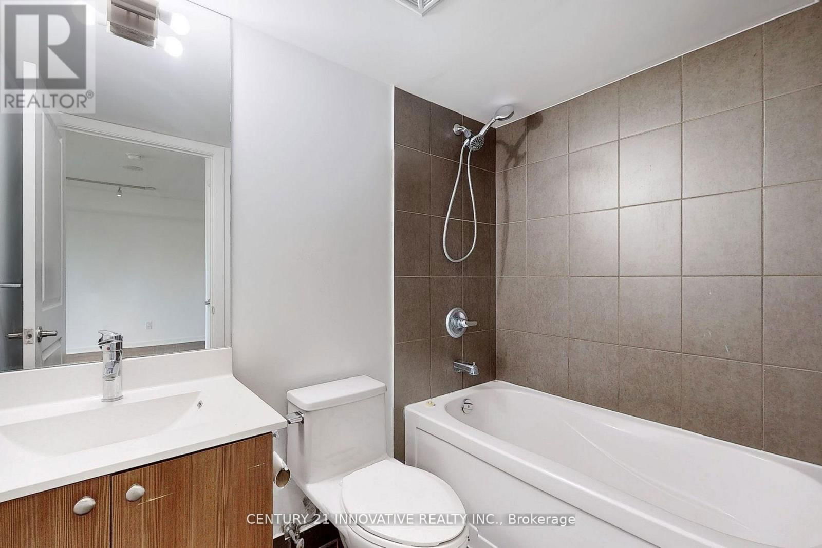 1308 - 1235 BAYLY STREET Image 27