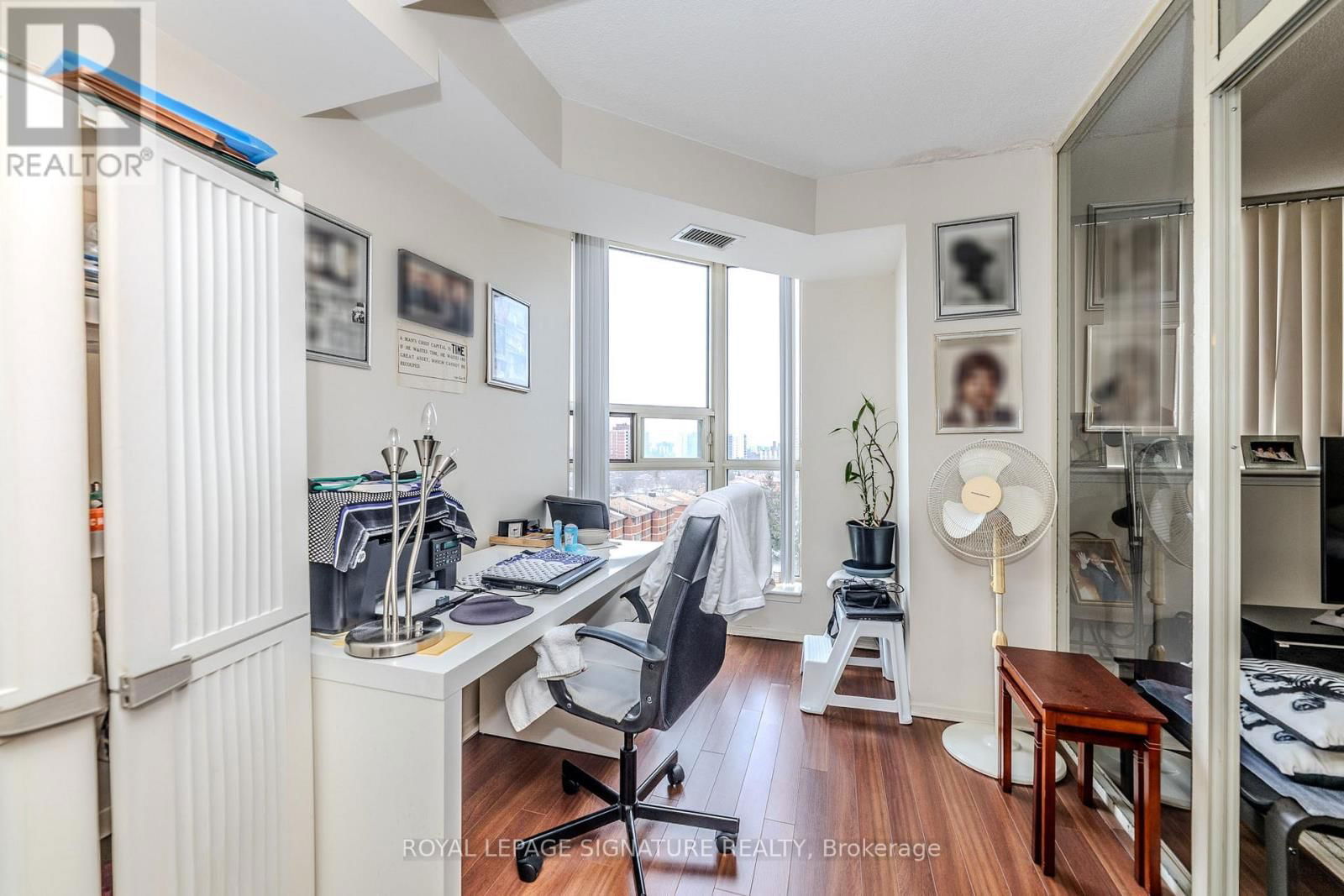 808 - 2460 EGLINTON AVENUE EAST Image 19