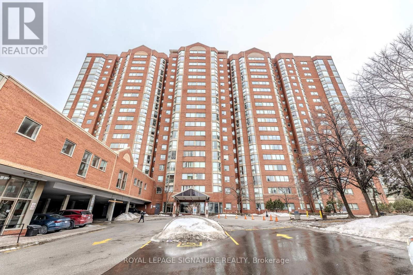 808 - 2460 EGLINTON AVENUE EAST Image 2
