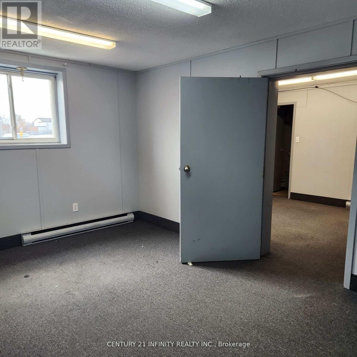 10 - 1019 NELSON STREET Image 2