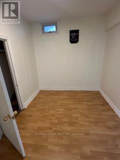 201 - 174 RITSON ROAD SOUTH Image 11