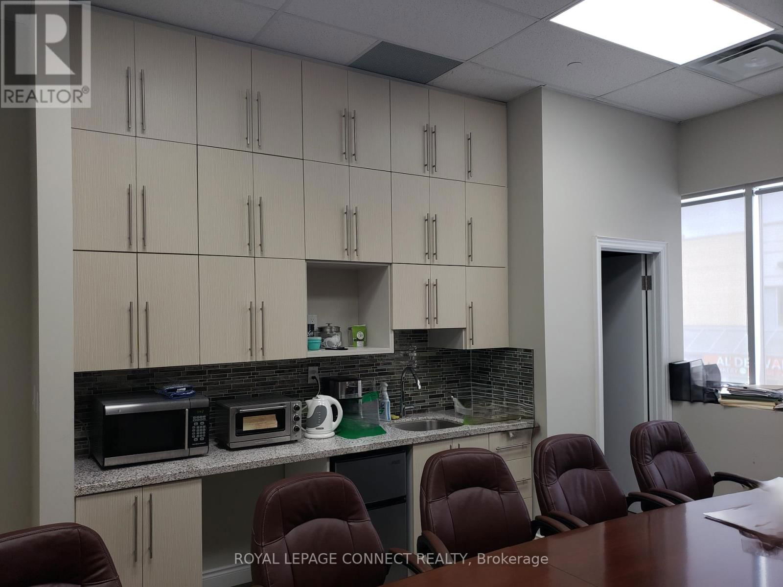 24 - 1415 KENNEDY ROAD Image 5