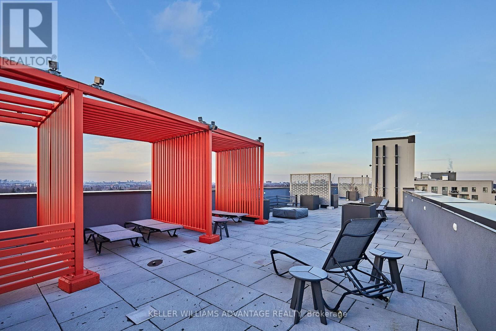 105 - 2213 KINGSTON ROAD Image 38