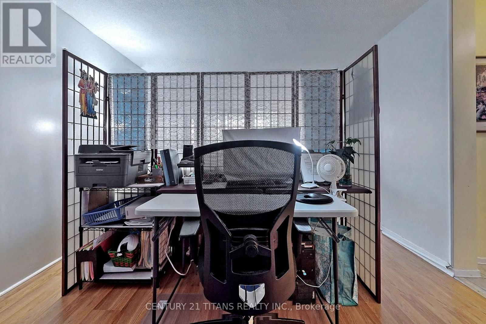 1208 - 20 GILDER DRIVE Image 24