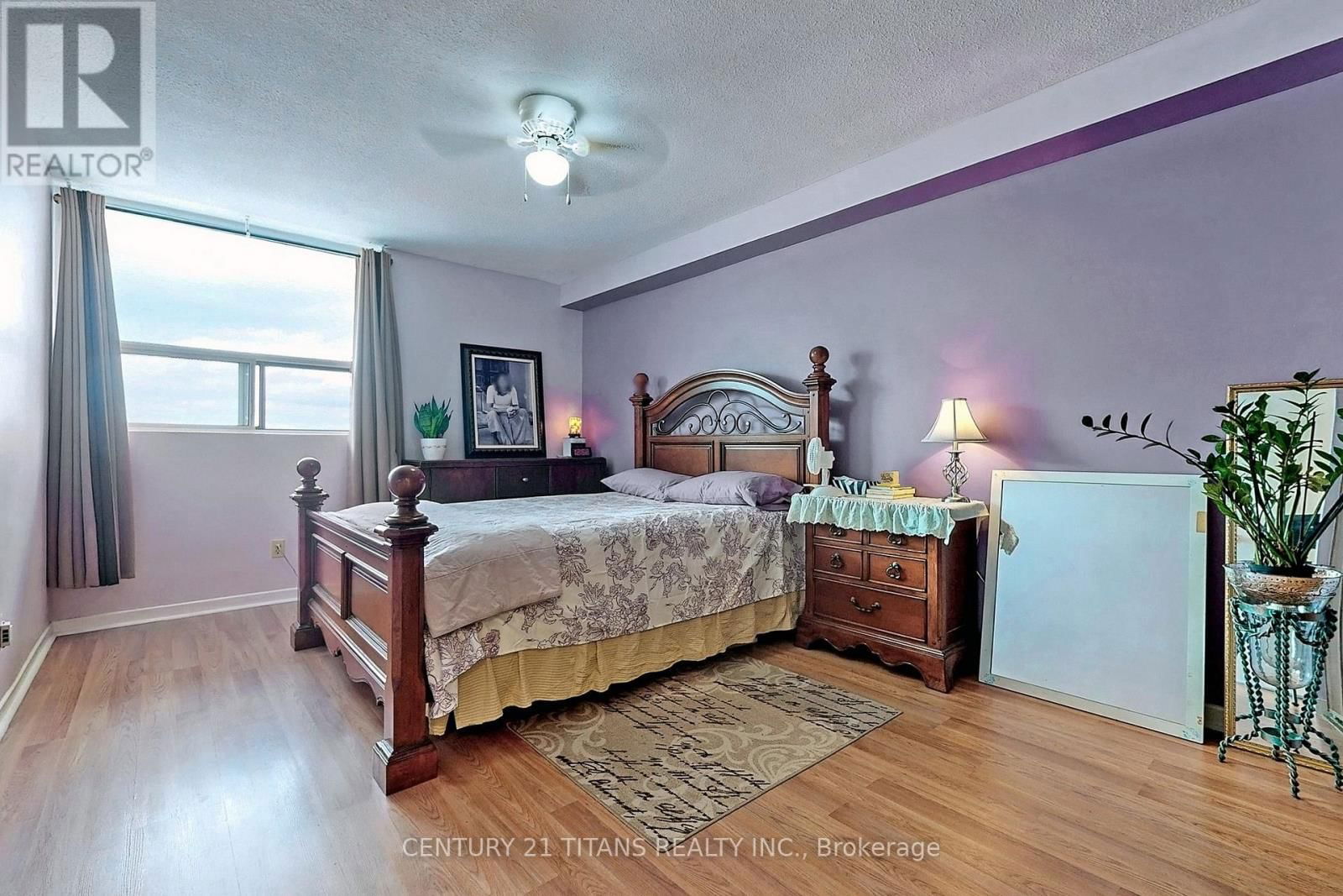 1208 - 20 GILDER DRIVE Image 35