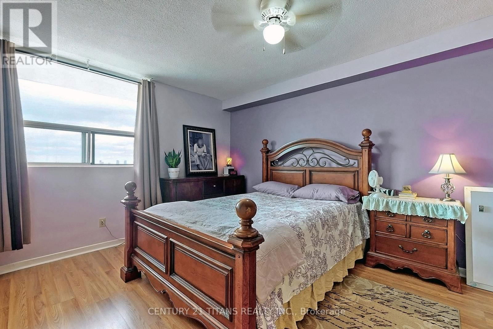 1208 - 20 GILDER DRIVE Image 37