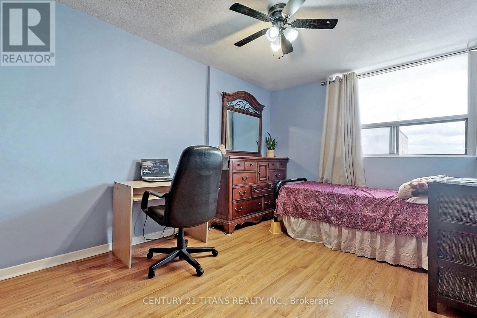 1208 - 20 GILDER DRIVE Image 39