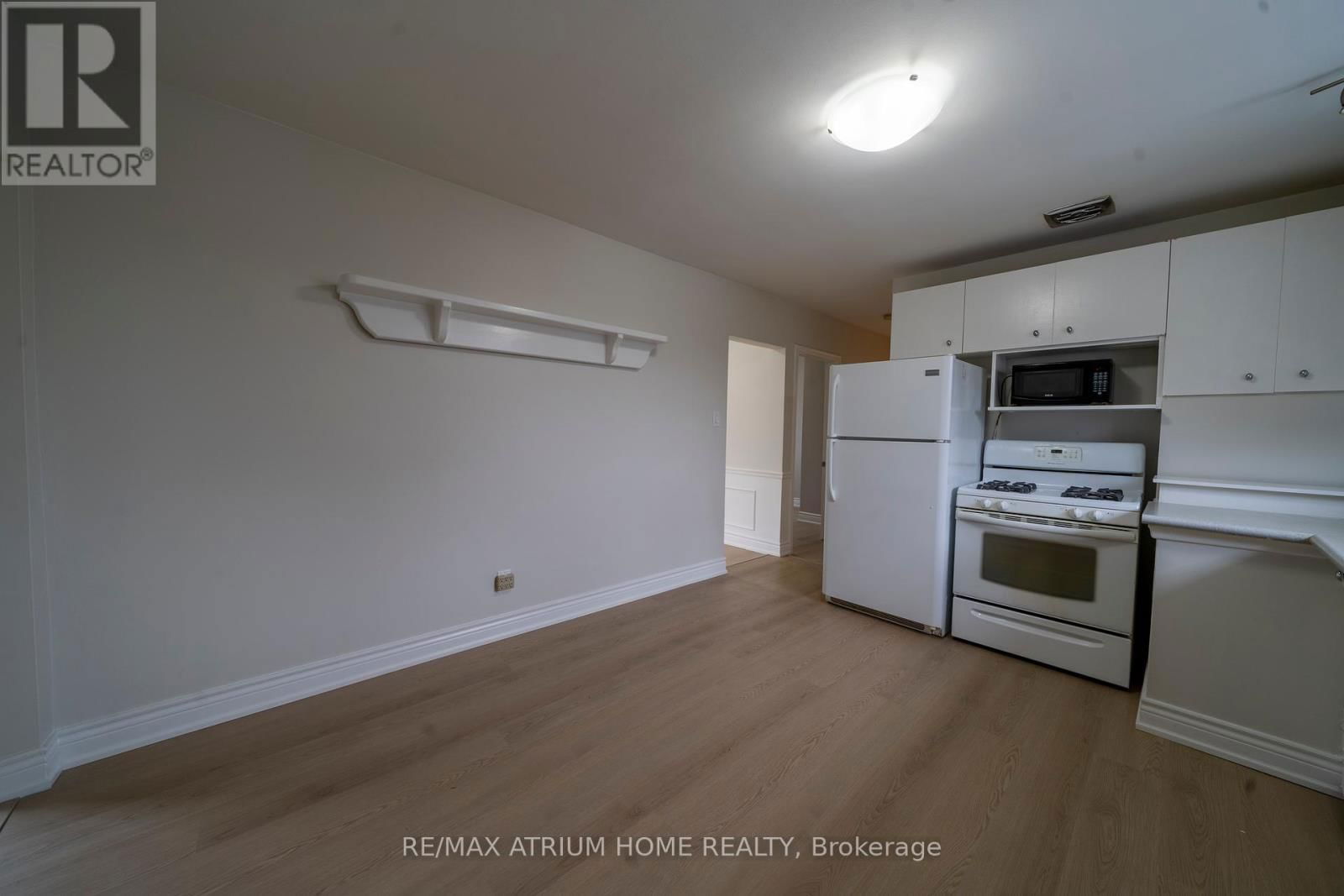 6 KEEWATIN STREET SOUTH Image 3