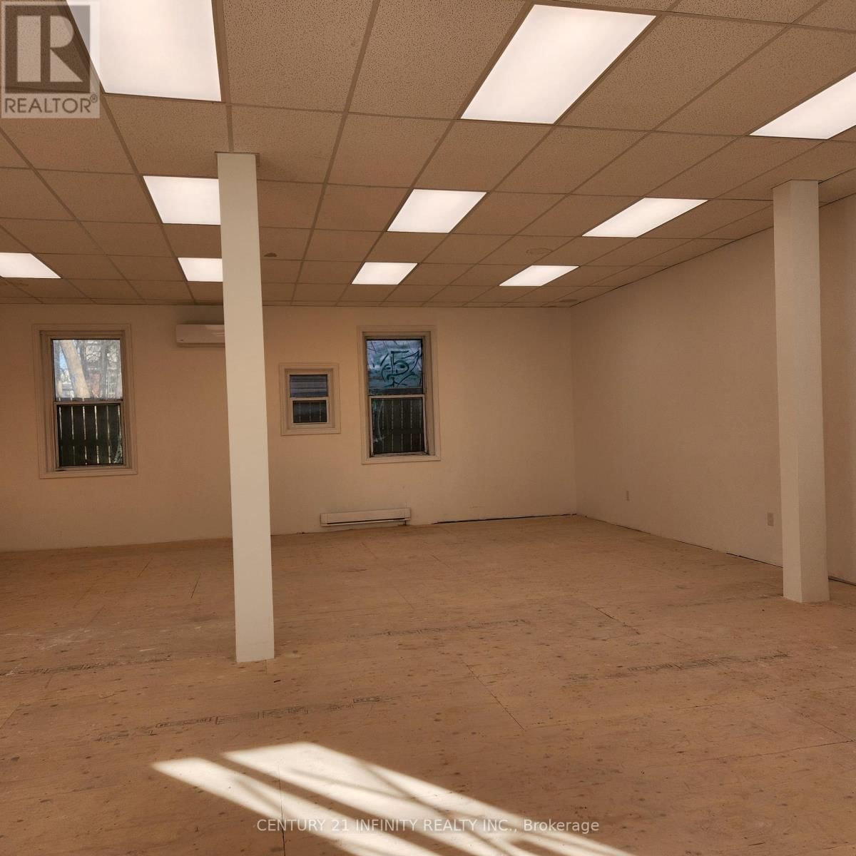 Unit 1 - 164 DIVISION STREET Image 3